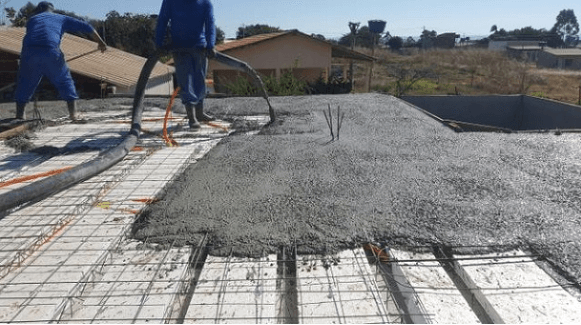 Concretagem de laje residencial
